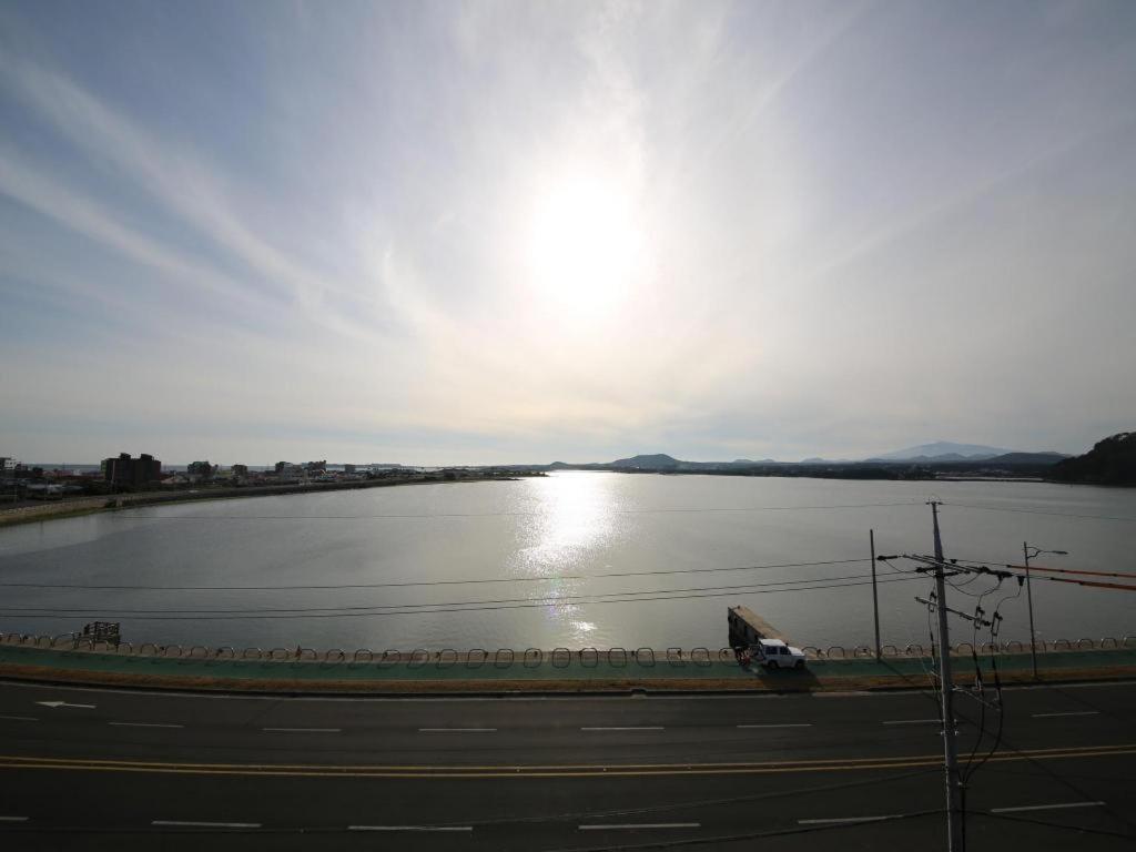 Hotel Aroha Jeju Seogwipo Bagian luar foto