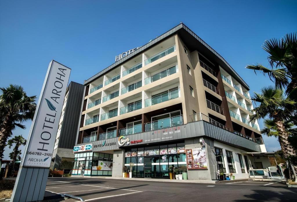 Hotel Aroha Jeju Seogwipo Bagian luar foto