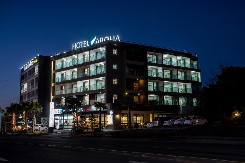 Hotel Aroha Jeju Seogwipo Bagian luar foto